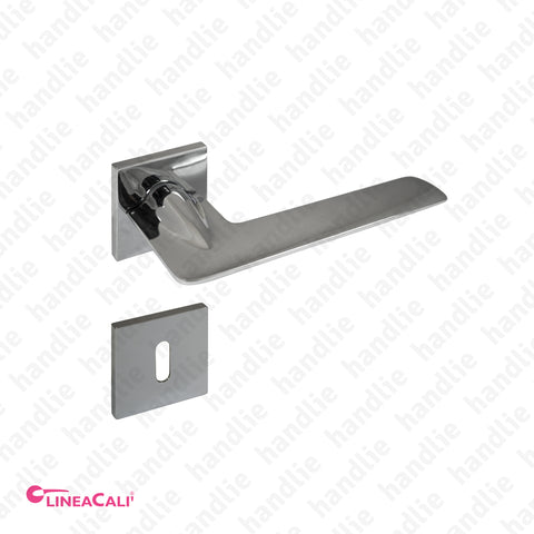 P.1425 - JET - Par Puxador para portas - Latão