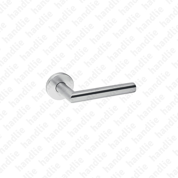 IN.00.030.RC08M - Puxador Tubular - Inox